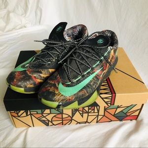 Men’s Nike Multi Color Sneakers